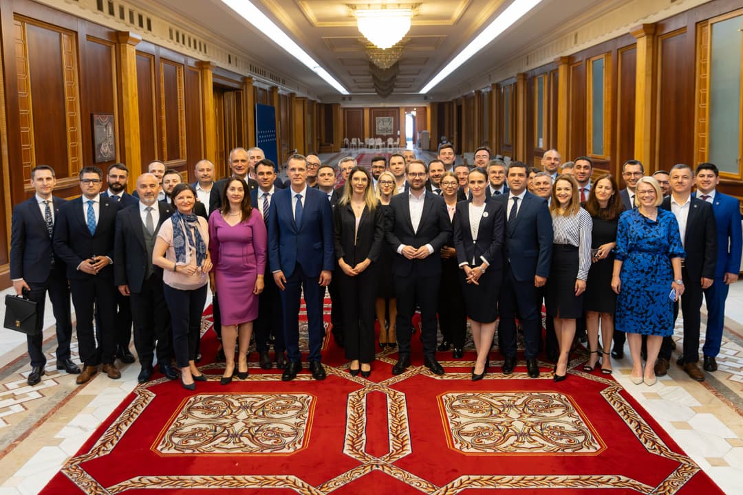 România a fost făcută de oameni care nu au stat deoparte!